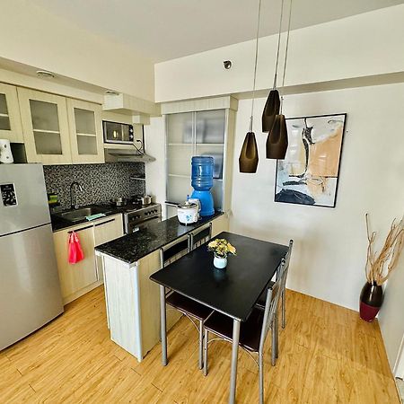 One- Bedroom Avida Cebu Tower 1 It Park Экстерьер фото